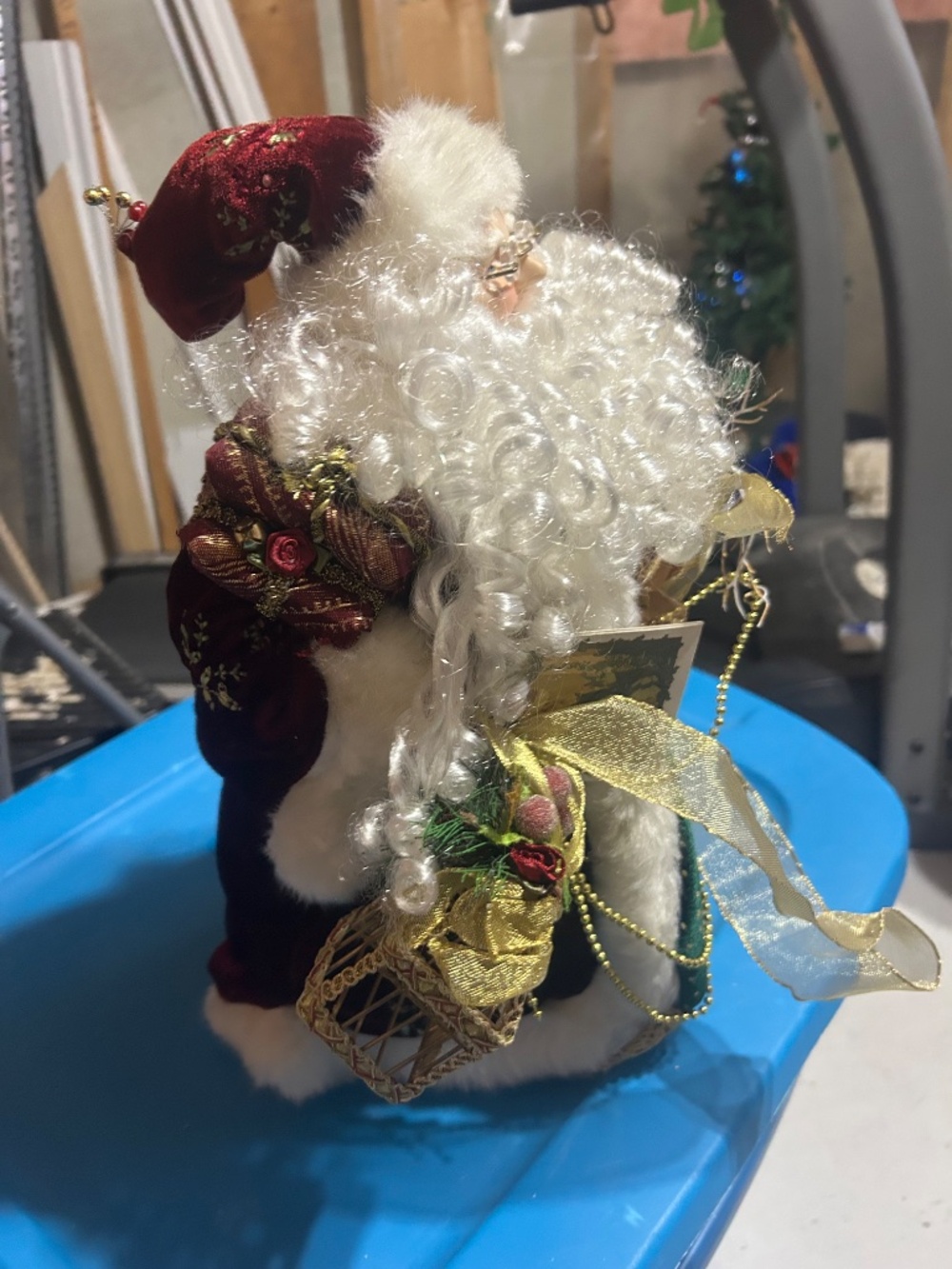 Table top Santa - Picture 4 of 6